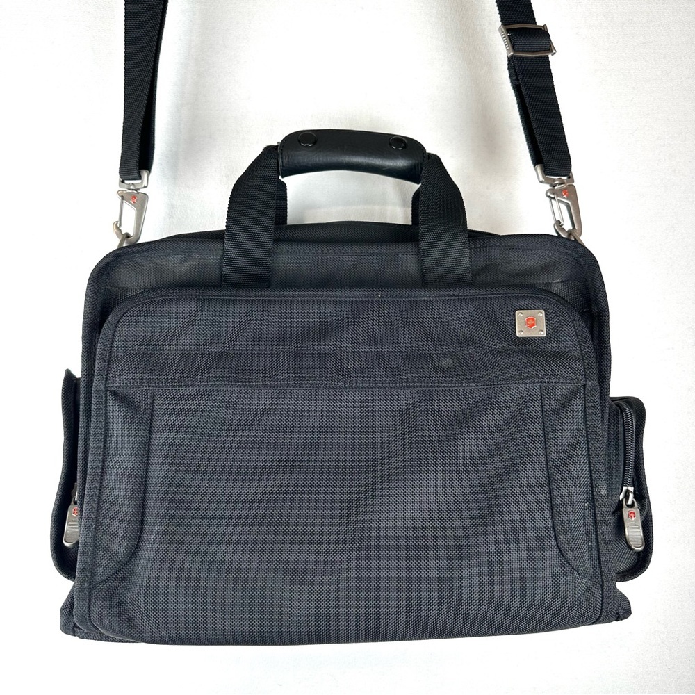 Victorinox Laptop Messenger Bag 32011N Breifcase‎ Office School